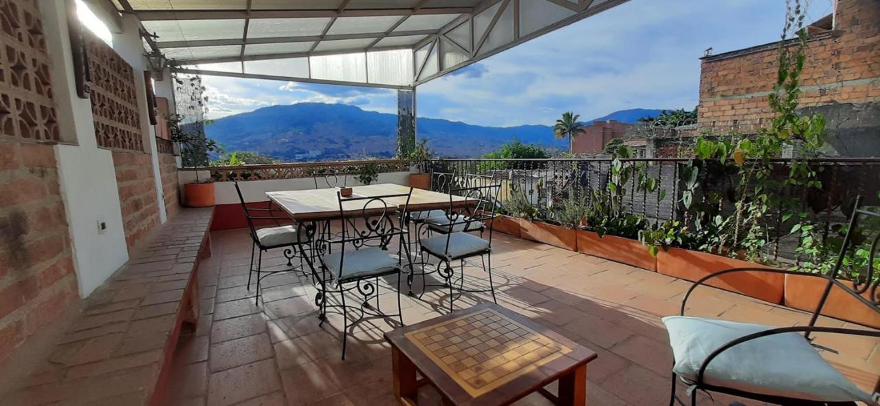 Villa Del Prado Medellín Exteriör bild