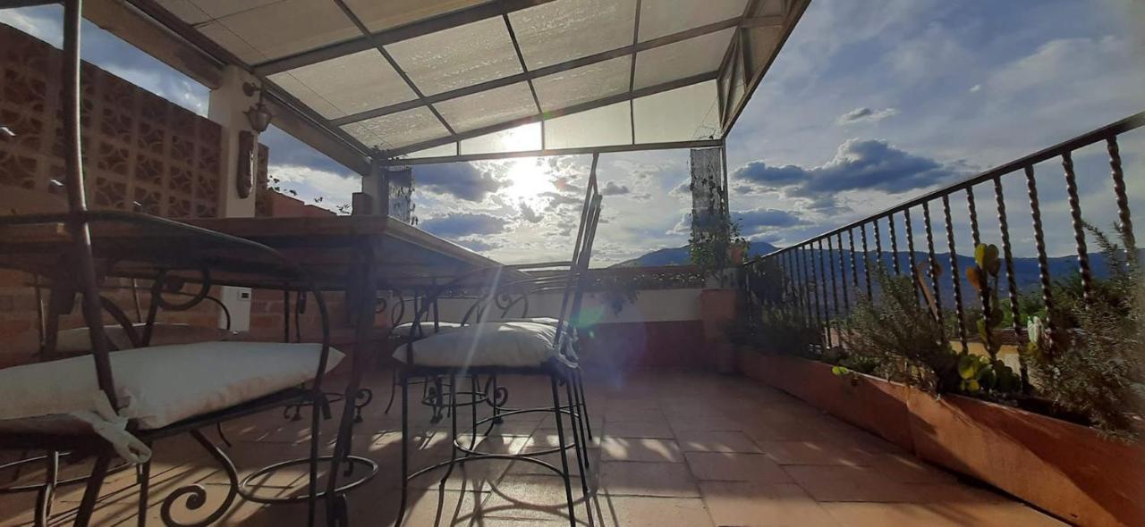 Villa Del Prado Medellín Exteriör bild