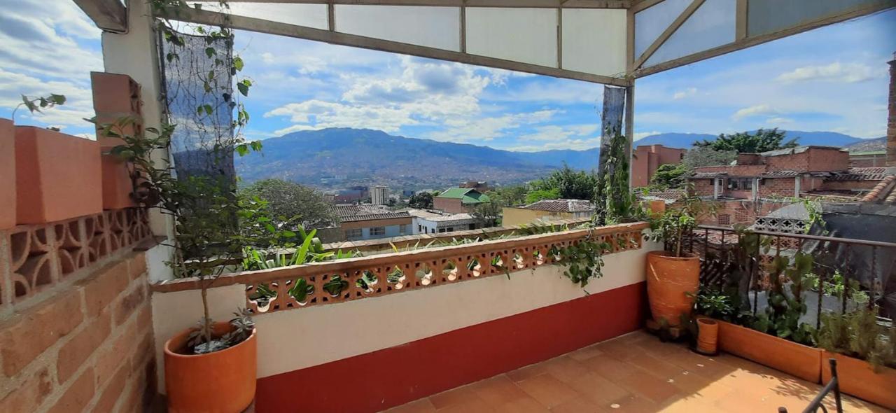 Villa Del Prado Medellín Exteriör bild