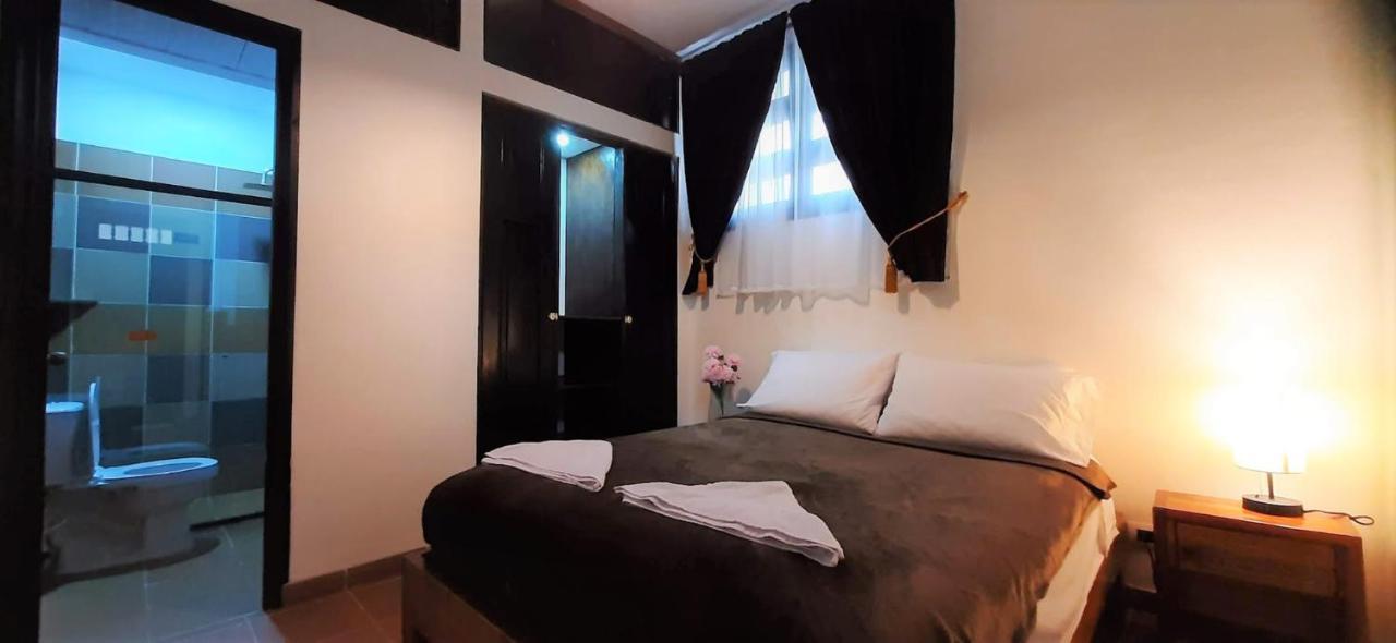Villa Del Prado Medellín Exteriör bild
